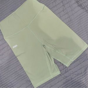 STAX Official. BB Bike Short 8in.
